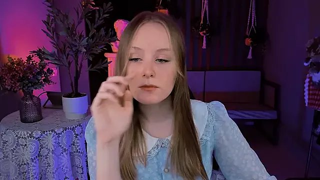 VivienLeeigh on StripChat