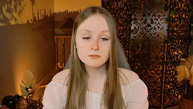 VivienLeeigh on StripChat