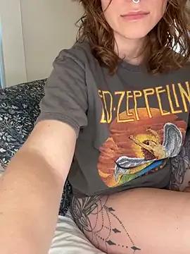 wildefaye from StripChat