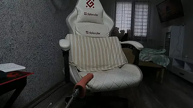 your_pussy18 on StripChat