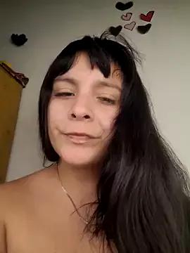 ZaraHoney on StripChat 