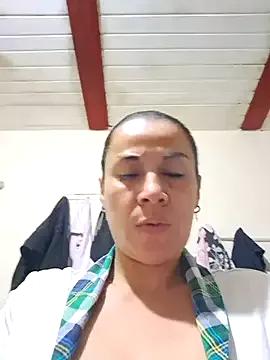 Zaralu_ on StripChat 